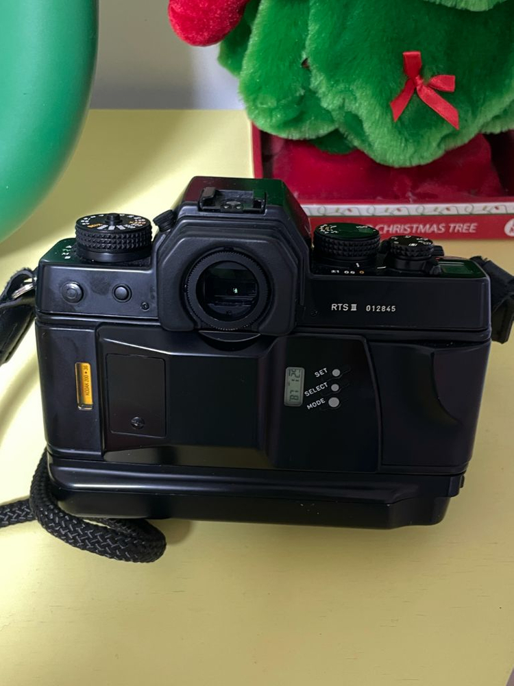 콘탁스 RTS3 + 플라나50.4 50mm F1.4 이미지