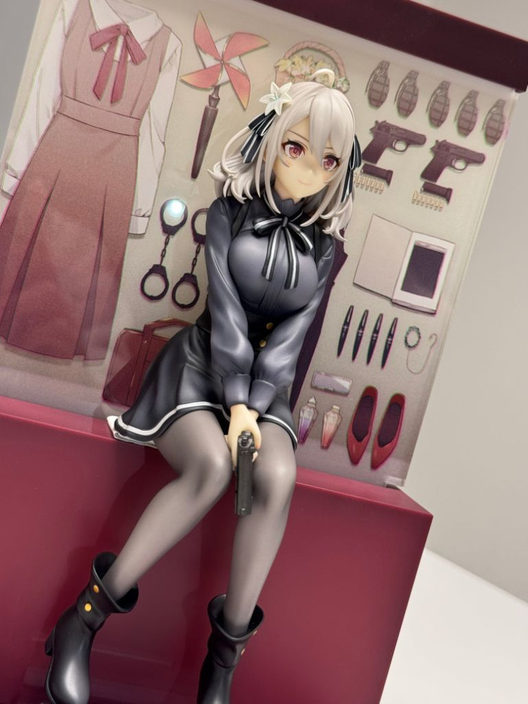 카도카와 스파이교실 릴리 1/7 피규어--5