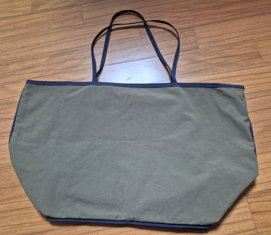 파사드패턴 브리즈 쇼퍼백 포레스트 이미지