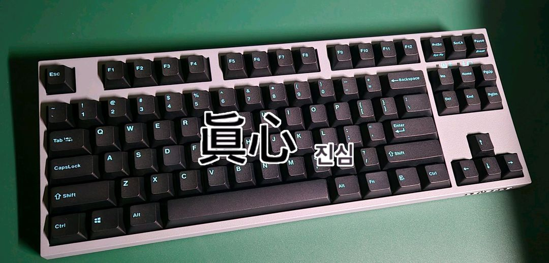 레오폴드 FC750R BT 체리 적축 유/무선 키보드 이미지