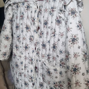 슈슈앤크라 패딩점퍼 4Y