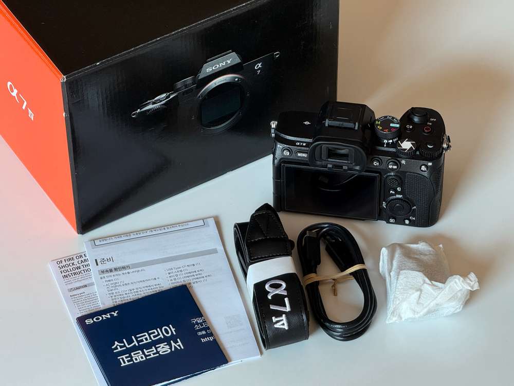 소니 풀프레임 미러리스 A7M4 판매합니다 보증기간 남음--5