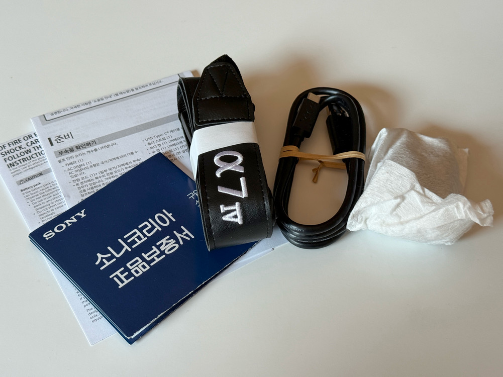 소니 풀프레임 미러리스 A7M4 판매합니다 보증기간 남음--6