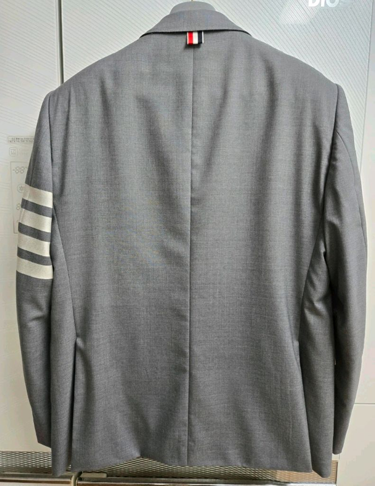 톰브라운 24fw 플레인위브 하이암홀 정장셋업(3/1) 이미지