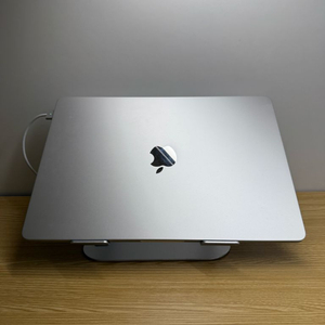 M4 맥북에어 15인치 실버색상 판매합니다