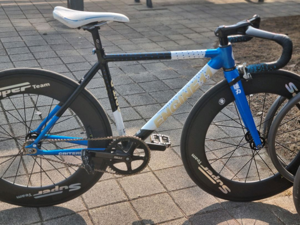 엔진11 2025크릿디 블루스킨 반차 또는 완차 팝니다 노먹노크 나머지하자갠주세요--2