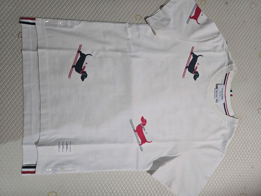 톰브라운 정품 헥터 티셔츠 40 사이즈--1