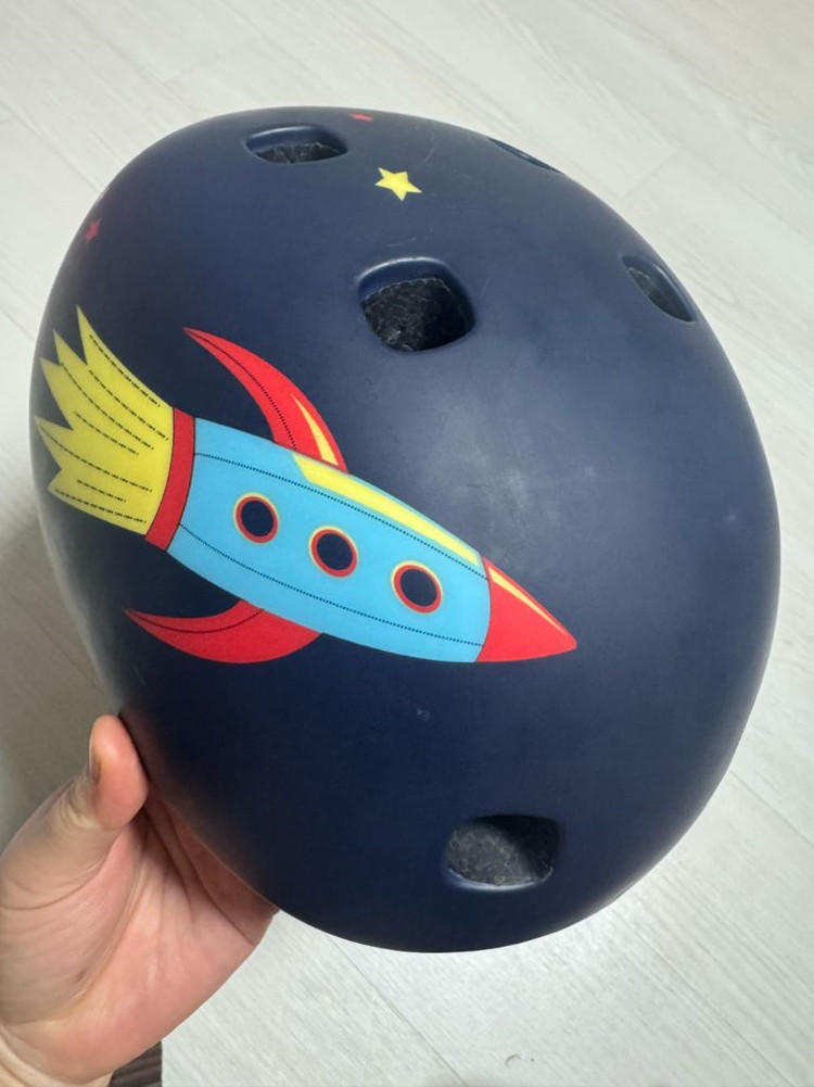 마이크로 킥보드-아동용 헬멧 로켓 m싸이즈--1