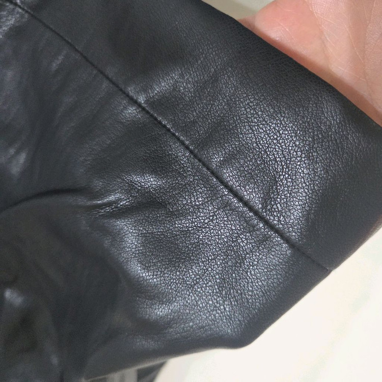 라플라 레더 쇼츠 새상품--5