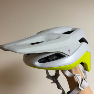 스페셜라이즈드 앰부쉬2 (M 사이즈 / 그레이 ambush2 mtb 자전거 헬멧)