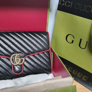 구찌 여성 클러치