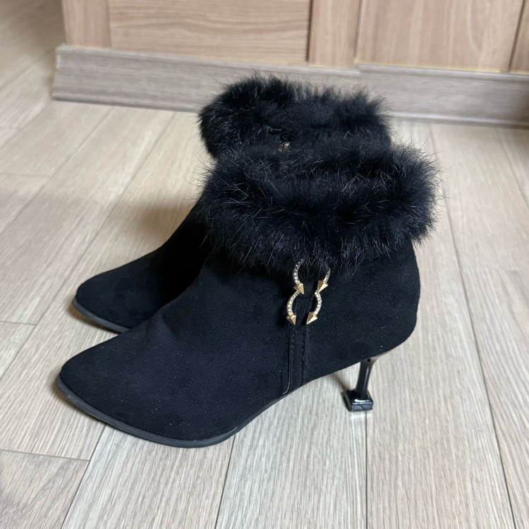 여성 구두 이미지