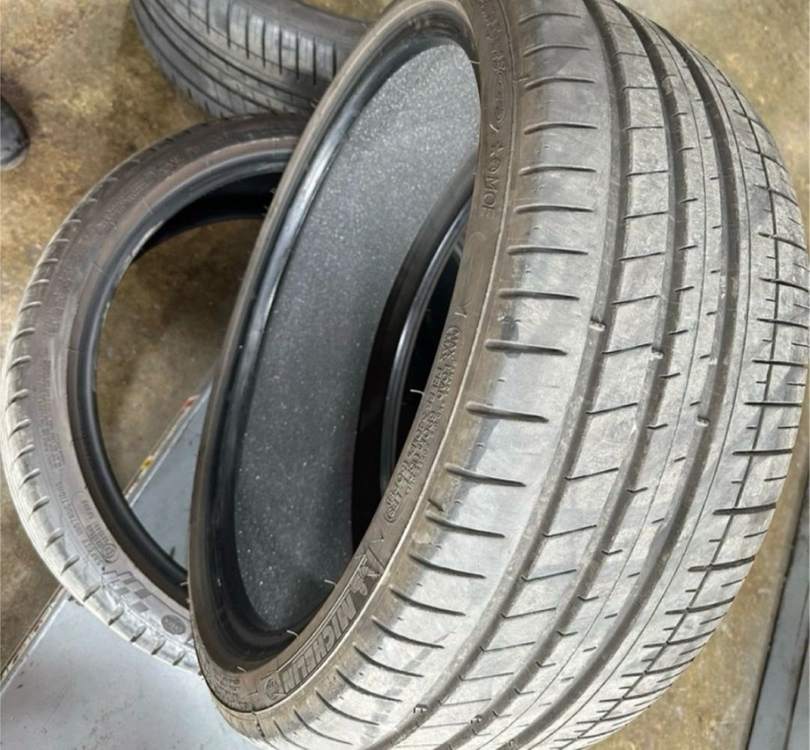 [판매] 벤츠 E450 카브리올레 순정 미쉐린 런플렛 타이어 (275/30R20) 이미지