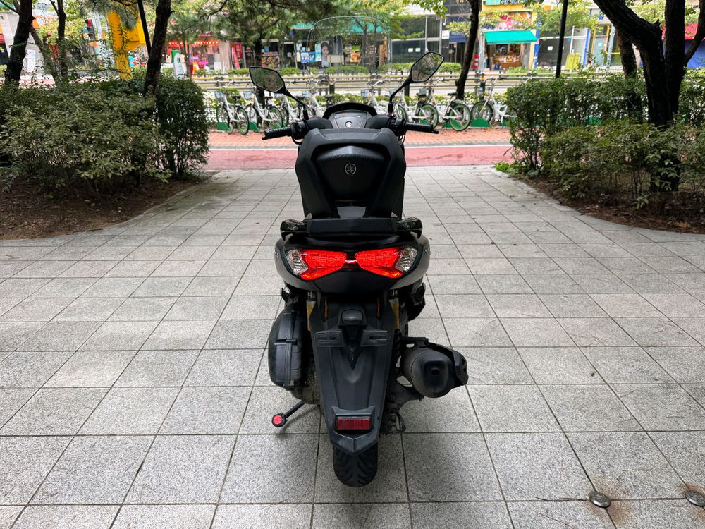 야마하 nmax155 23년 다크페트롤컬러 팝니다--5
