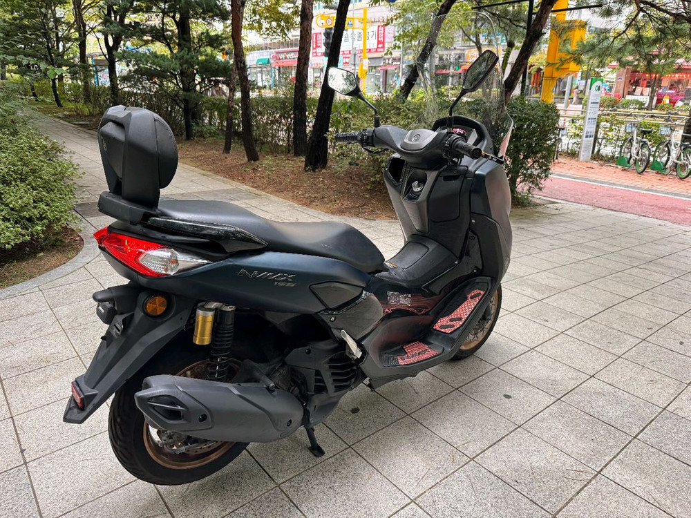 야마하 nmax155 23년 다크페트롤컬러 팝니다--7