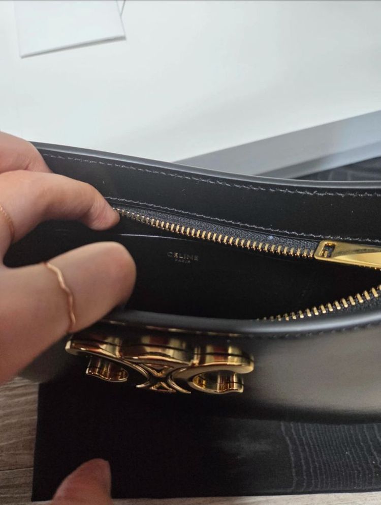 셀린느 카프스킨 미디움 틸리백 블랙--1