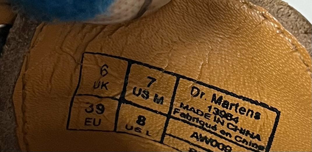 250 닥터마틴 윙팁 워커--5