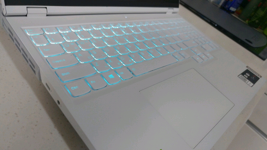 레노버 리전5i 프로 화이트 게이밍 노트북/RTX3060,1TB 이미지