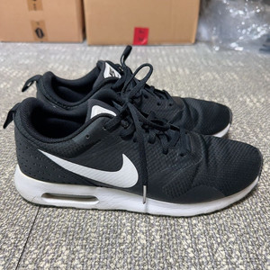 [280] 나이키 에어맥스 타바스 검흰