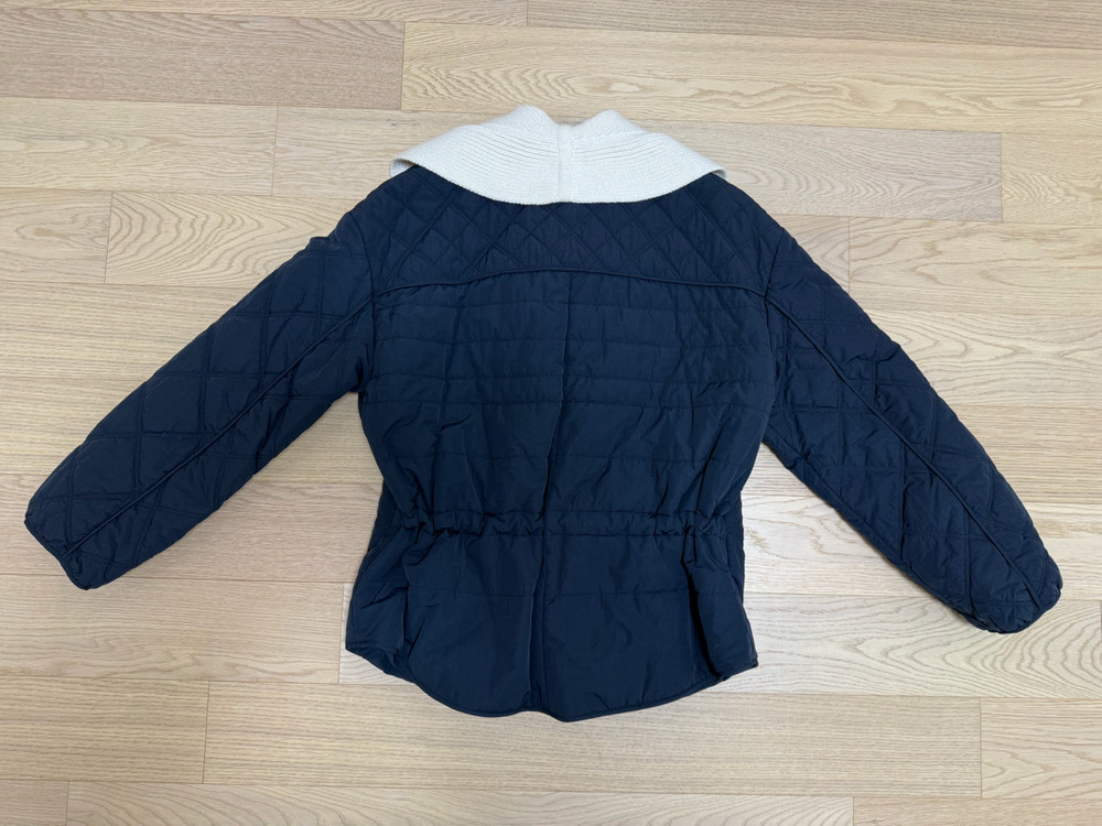 보브 니트 카라 퀼팅 점퍼 네이비 55--1