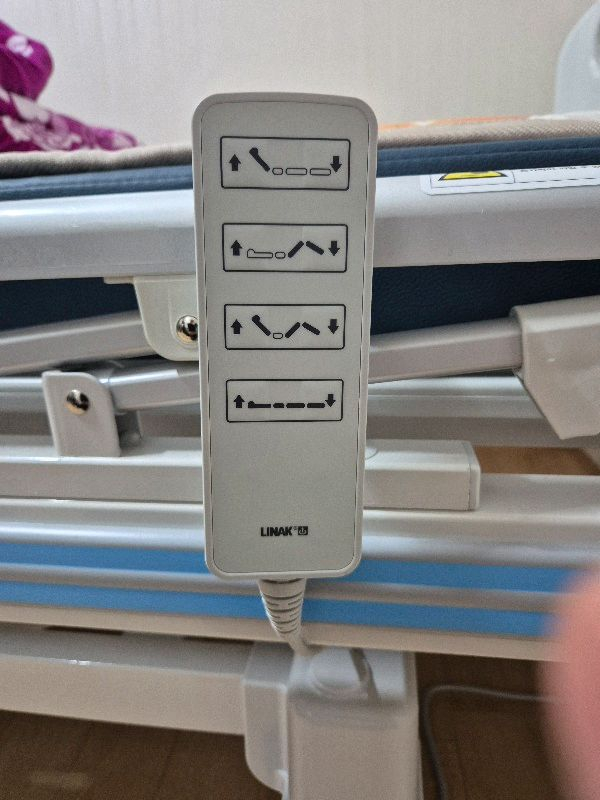 환자용 전동 침대--2