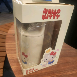 세븐일레븐 헬로키티 텀블러 이미지