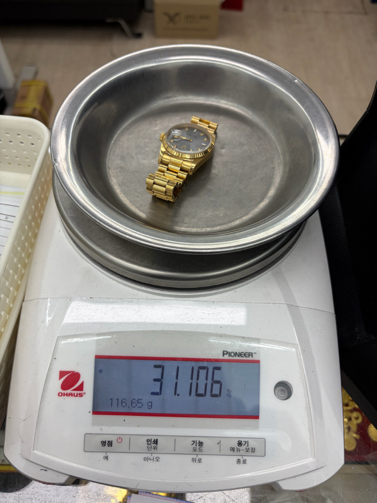 [서울 직거래] 롤렉스 데이데이트 스타일 18K 금통 (제작형)--1