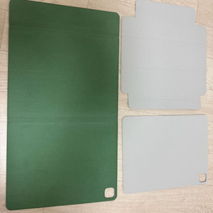 아이패드 프로 케이스 13인치 / 오드, 슈피겐 브랜드 팝니다.