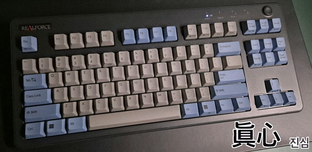 리얼포스 r3 BT 유/무선 저소음 45g 균등 토프레 무접점 키보드--1