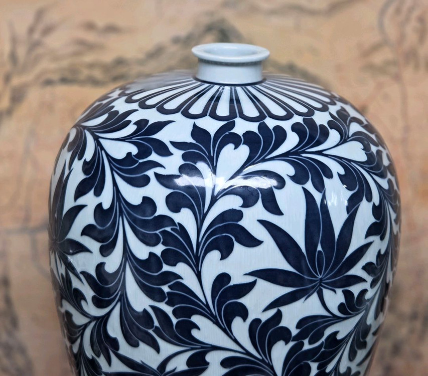 *백자 청화 연화 당초문 대형매병 이미지