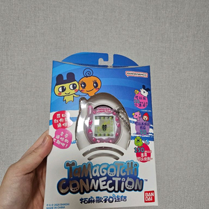 새상품 반다이 다마고치 딸기우유 판매합니다 이미지