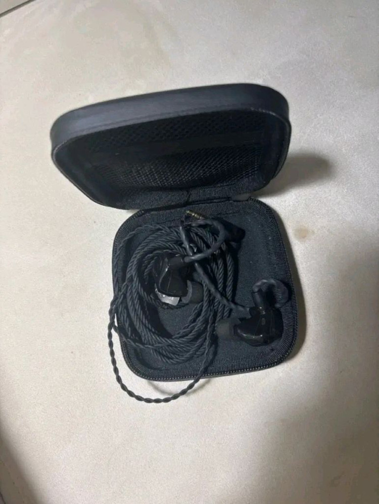 razer moray 레이저 모레이 게이밍 이어폰--1