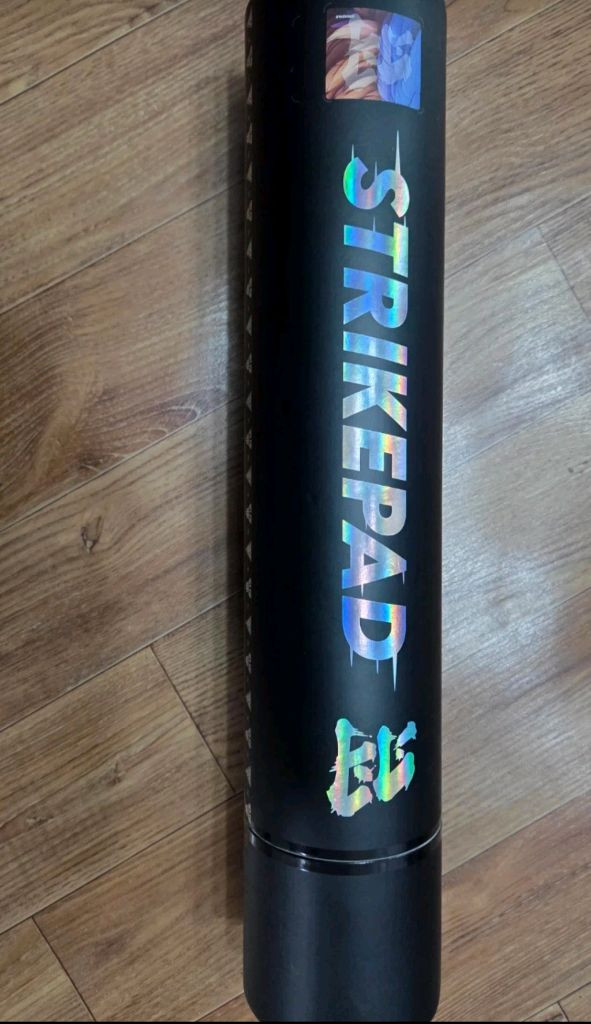 게이밍 마우스 패드 2종 일괄 판매합니다--4