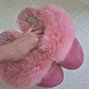 UGG 정품 핑크 분홍 털 슬리퍼 220~230