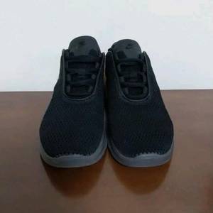 여성 나이키 에어맥스 모션2 운동화 (225)