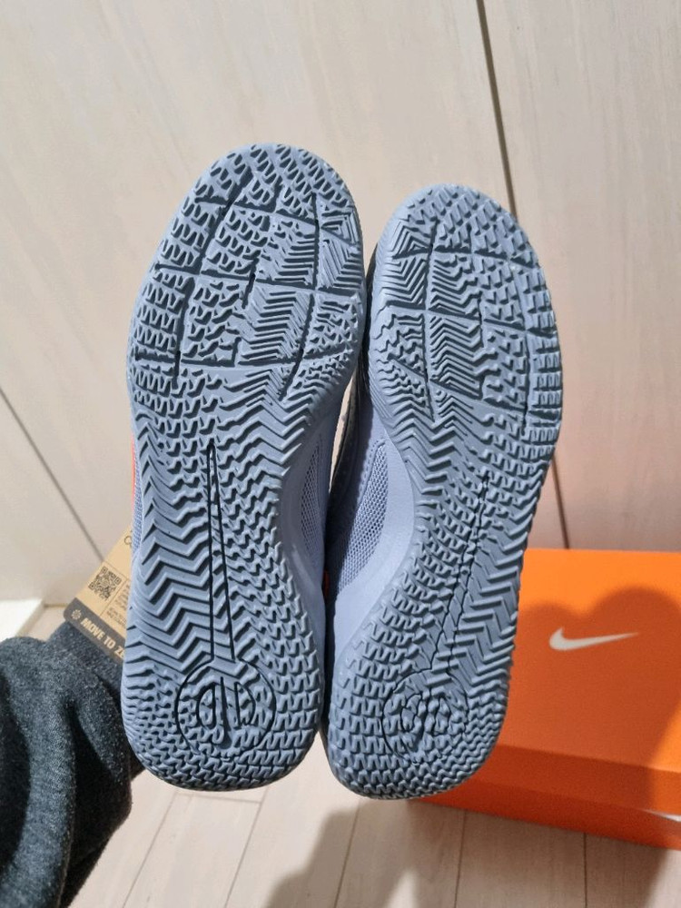 미시착새상품)) 나이키 티엠포 레전드10 축구 풋살화--1