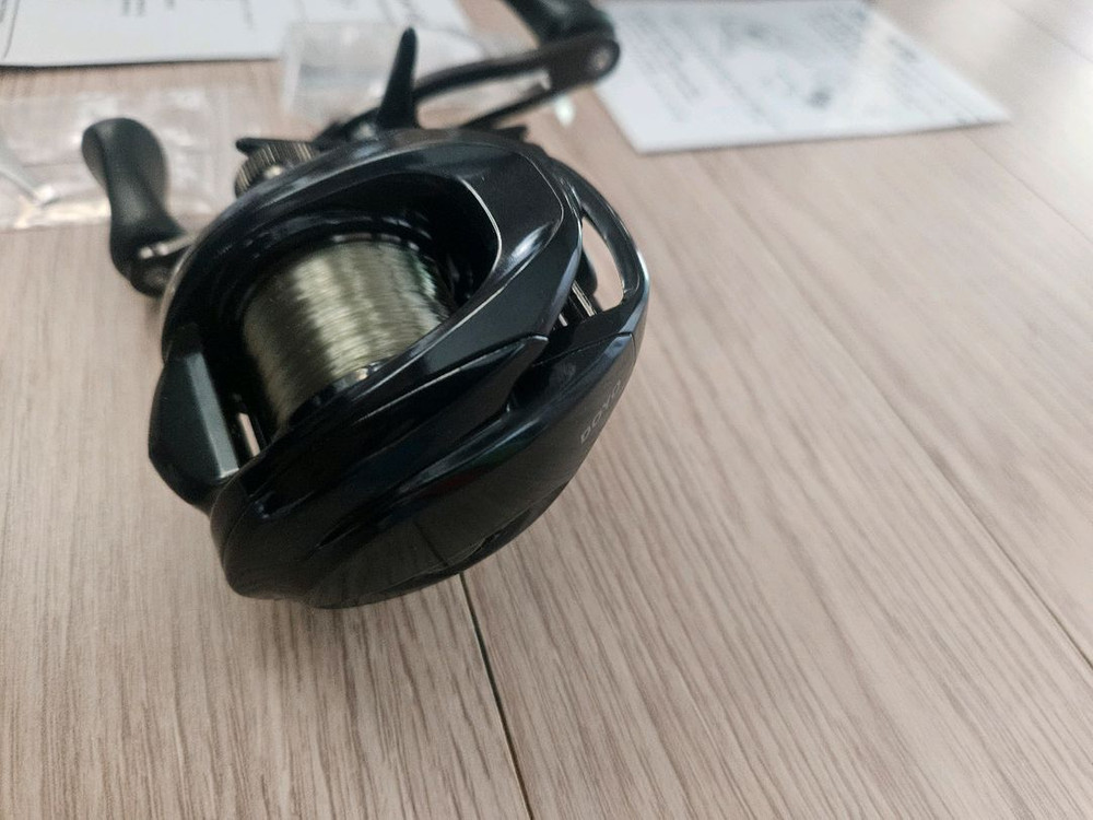 미사용 새제품 도요 라그나 G2 쭈꾸미 갑오징어 광어 문어 배스 릴 이미지