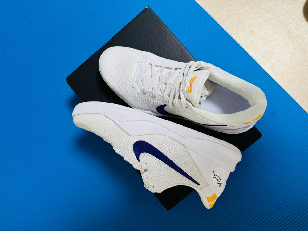 나이키 코비8 285 팝니다--7