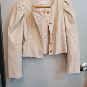 줄로그 어깨퍼프 숏레더자켓 프리가볍게입기좋아요상태깨끗좋아요