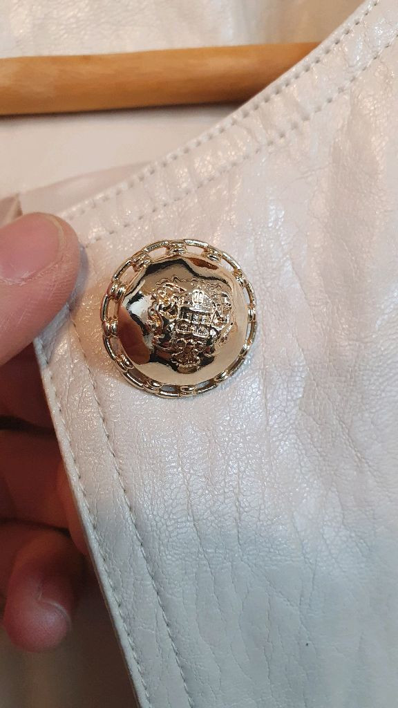 줄로그 어깨퍼프 숏레더자켓 프리가볍게입기좋아요상태깨끗좋아요--1