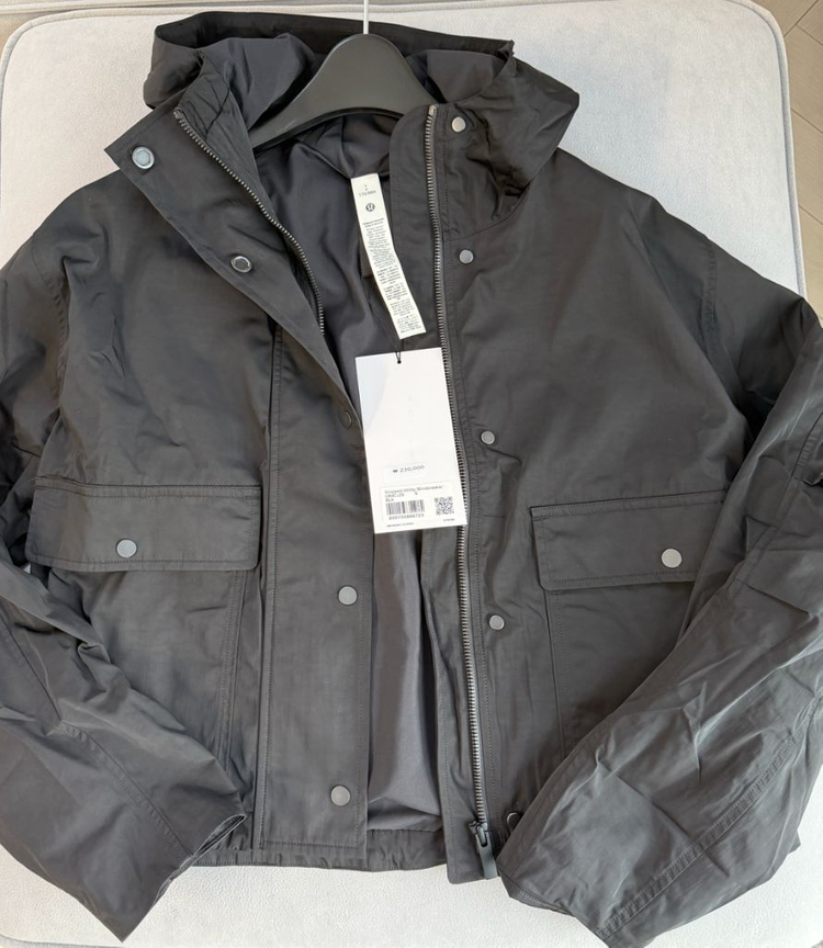 (새제품) 룰루레몬 크롭 유틸리티 윈드브레이커 블랙 S--5