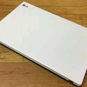 14.6인치 3D 게이밍 노트북/8GB