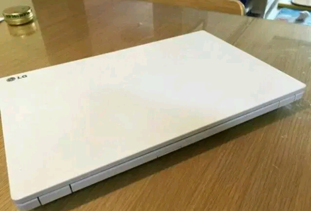 14.6인치 3D 게이밍 노트북/8GB--2