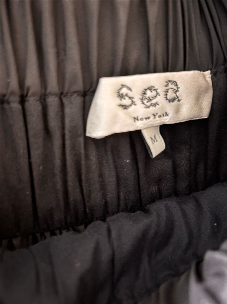 씨뉴욕 스커트 1423 비이커 편집숍 11am 올라이츠 아모멘토 쏭스튜디오 쎄모먼 엘보른 소피드후레 엔폴드 프루--6