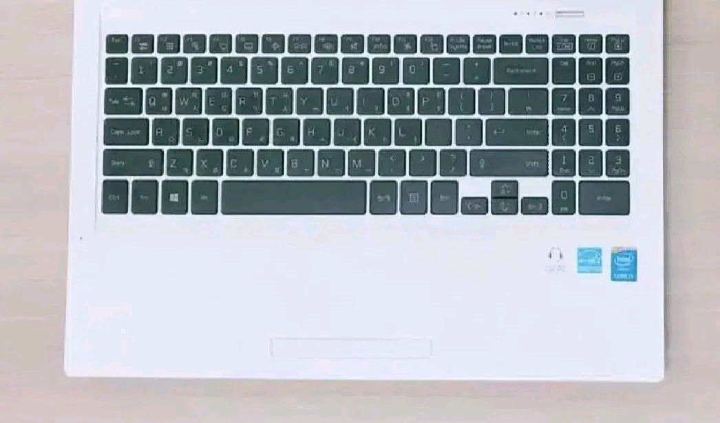 14.6인치 3D 게이밍 노트북/8GB--4