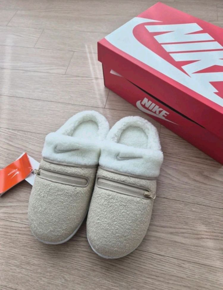 나이키 버로우 se / 새상품 230--1