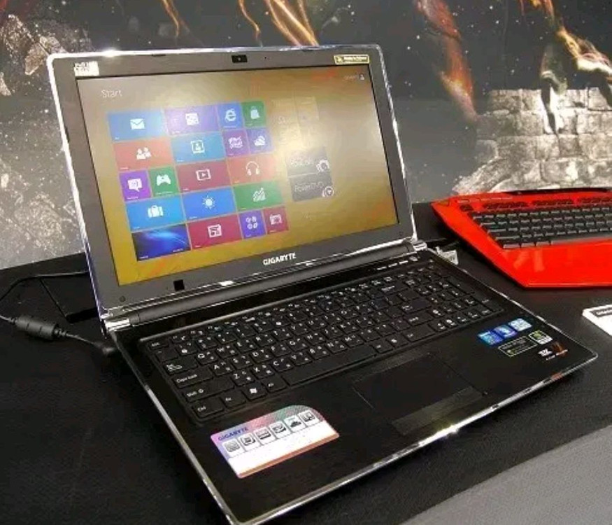 15.6인치 i7탑재/게이밍노트북/롤서든등잘됨--3