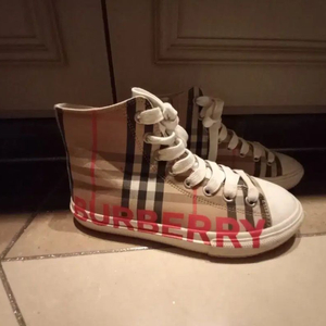 버버리 키즈 하이탑 스니커즈(33)