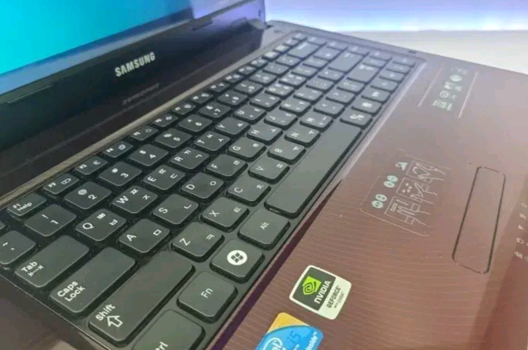 고사양 게이밍 노트북--4