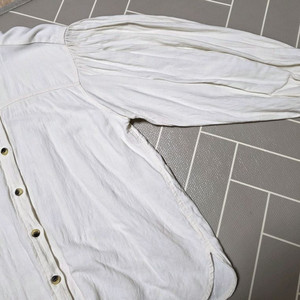 (상태굿) F 자라 퍼프소매 블라우스